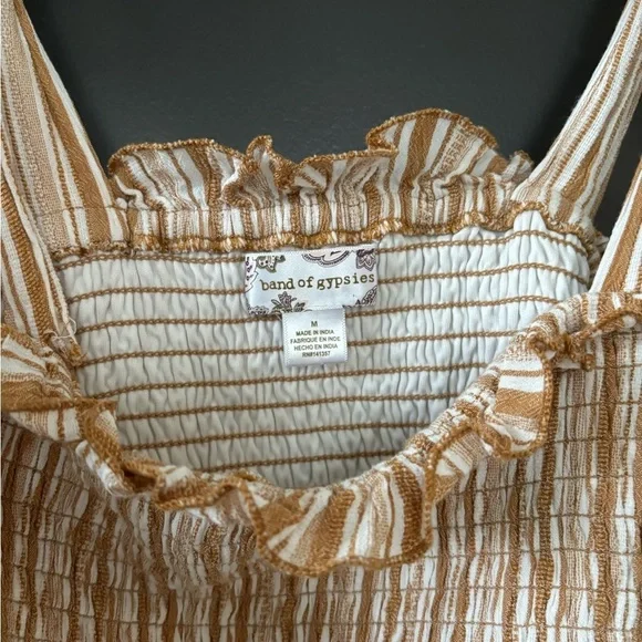 Band of Gypsies Can’t Touch This Crop Top Ivory Butterscotch Ruched Ruffled Hem - Picture 4 of 5